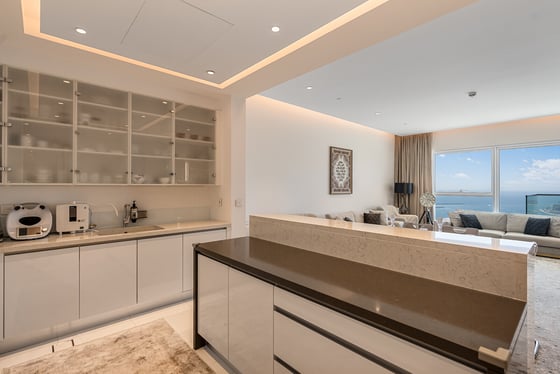 Furnished | Palm and Bluewaters View | High Floor, picture 8