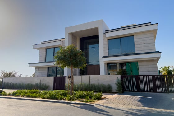 Best Design in all of Emerald Hills.  Brand New., picture 3