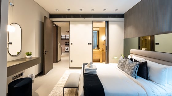 Stylish penthouse in Dubai Marina with infinity pool, picture 9