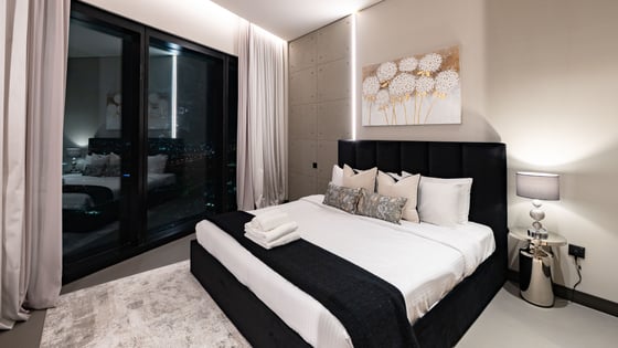 Stylish penthouse in Dubai Marina with infinity pool, picture 6