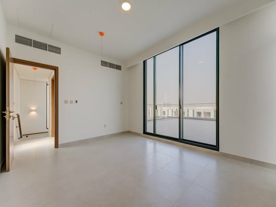Landscaped |  Modern  Luxury  | Single Row, picture 12