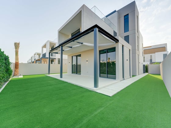 Landscaped |  Modern  Luxury  | Single Row, picture 22