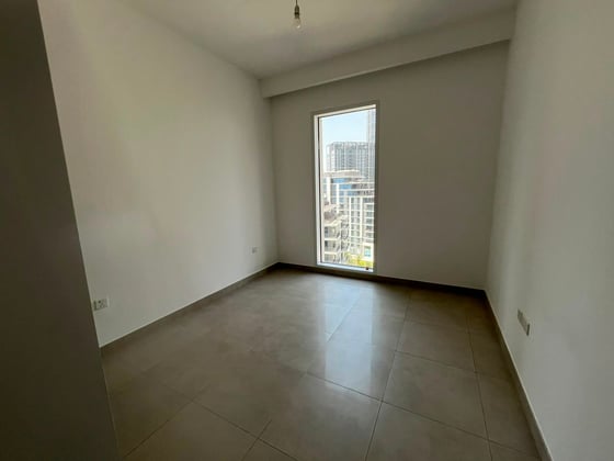 Vacant On Transfer | Large Layout | Ready, picture 5