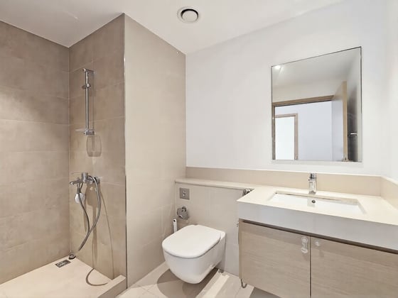 Vacant On Transfer | Large Layout | Ready, picture 8