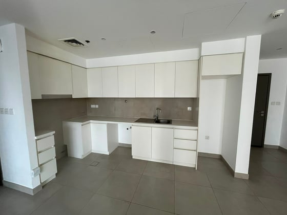 Vacant On Transfer | Large Layout | Ready, picture 4