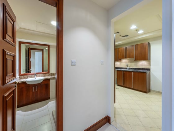 Prime location | Spacious | Elegant | Maids Room, picture 8