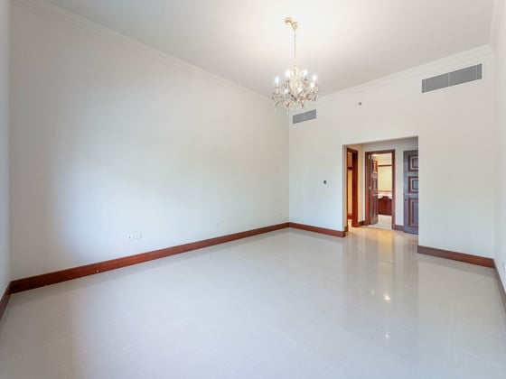 Prime location | Spacious | Elegant | Maids Room, picture 3