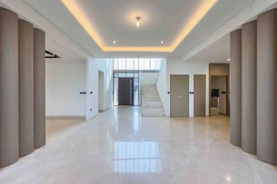 Elegant 5-Bedroom Standalone Villa with Generous Living Spac, picture 5