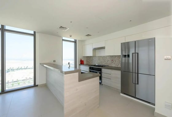 Vacant | Large Layout | Available......., picture 7