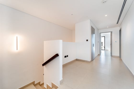 Corner Villa | Prime Location | PP......, picture 13