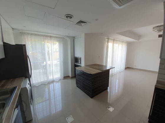 Exclusive | Upgraded | Ready to Move...., picture 2