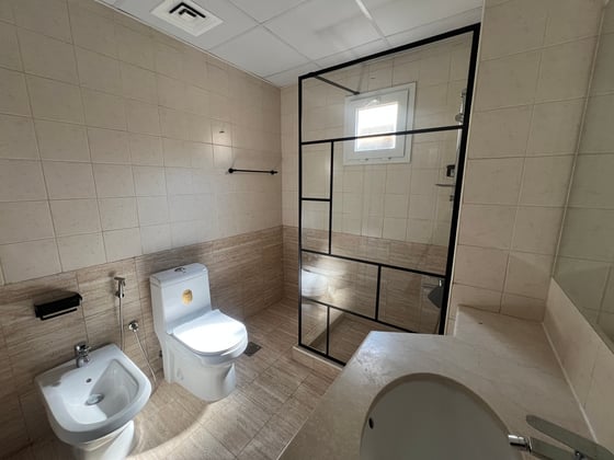 Private Pool | Landscaped | Ready to Move Now, picture 7