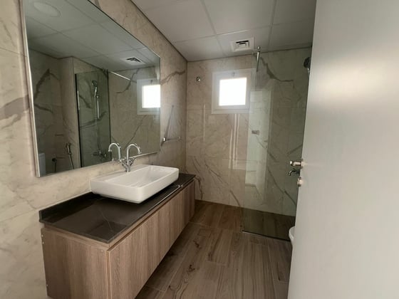 Fully Renovated | Landscaped | Available Now, picture 9