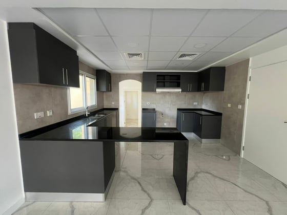 Fully Renovated | Landscaped | Available Now, picture 4