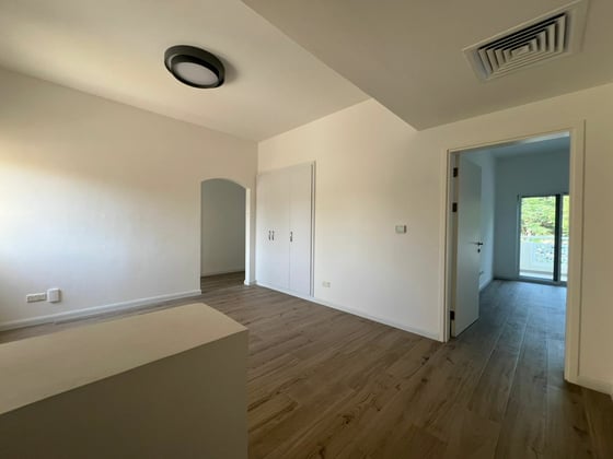 Fully Renovated | Landscaped | Available Now, picture 7