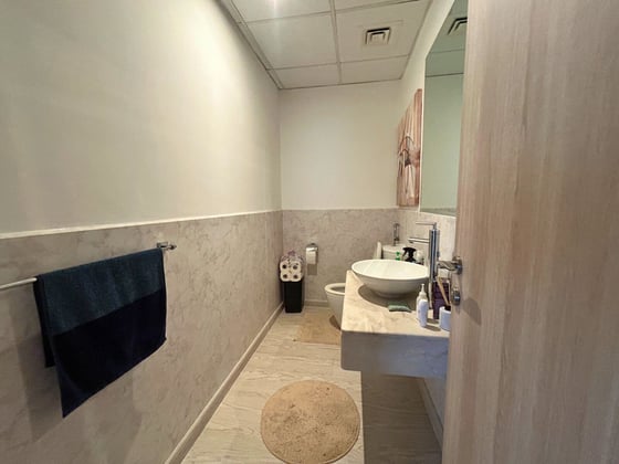 High Floor Gulf View | Fully Upgraded | View Today, picture 9