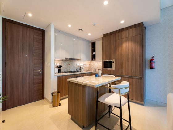 Brand New | Burj Canal View | Luxury Furnished, picture 6