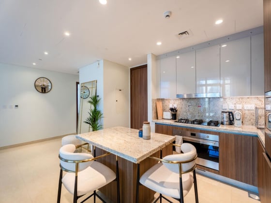 Brand New | Burj Canal View | Luxury Furnished, picture 8