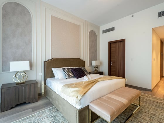 Brand New | Burj Canal View | Luxury Furnished, picture 11