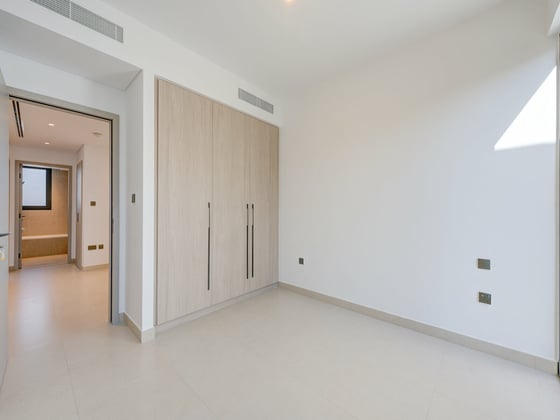 Modern Finish  |  Brand New  |  Vacant Soon, picture 13