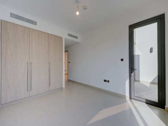 Modern Finish  |  Brand New  |  Vacant Soon, picture 8