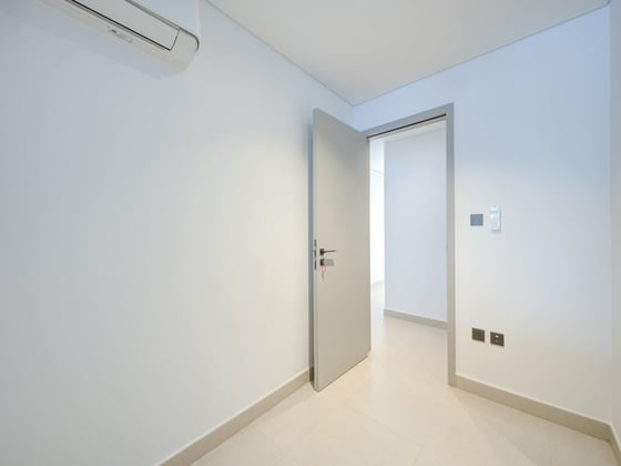 Modern Finish  |  Brand New  |  Vacant Soon, picture 10