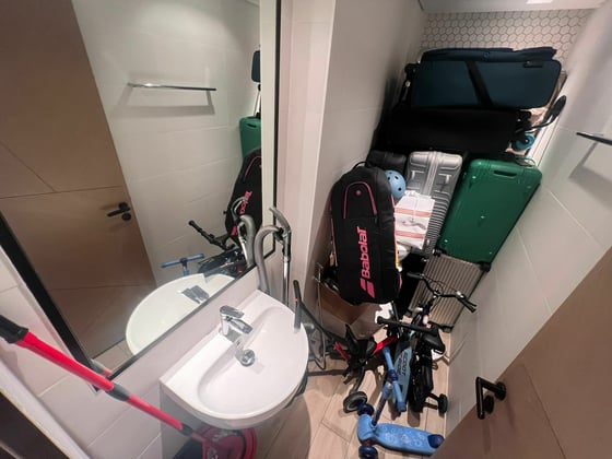 Vacant On Transfer | Furnished | Fully Upgraded, picture 19