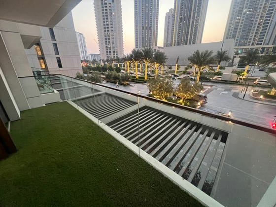Vacant On Transfer | Furnished | Fully Upgraded, picture 14