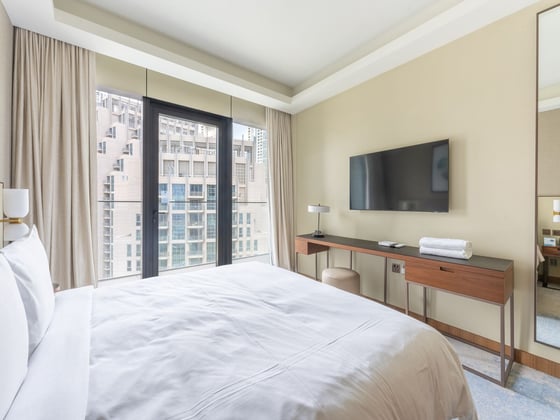 Fully Furnished | Mid Floor | Prime Location, picture 12