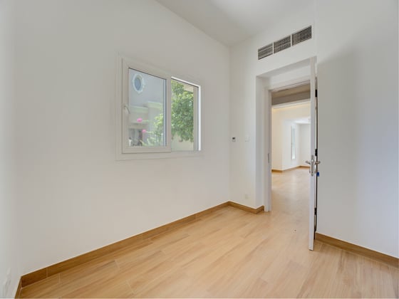Lake View | Type 3E | Fully Upgraded...., picture 8