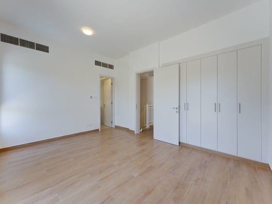 Lake View | Type 3E | Fully Upgraded...., picture 12