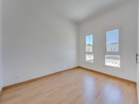 Lake View | Type 3E | Fully Upgraded...., picture 13