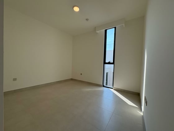 Single Row | Spacious | Brand New......., picture 7