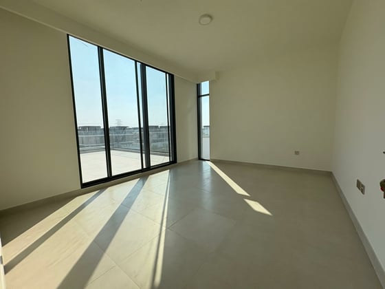 Single Row | Spacious | Brand New......., picture 5