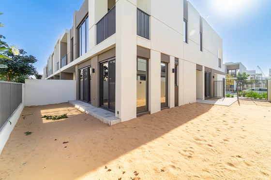 View Today | Vacant | Near Pool and Park, picture 14