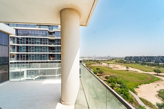 Spacious | Golf View | Corner Unit | Vacant, picture 16