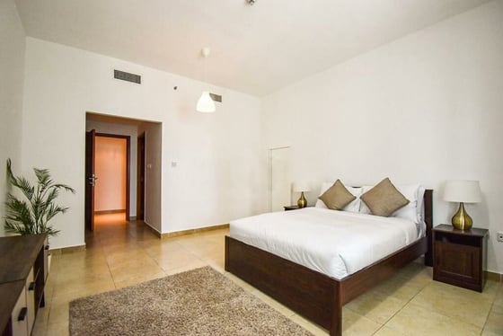 Spacious | Bright | Storage Room | Chiller Free, picture 6