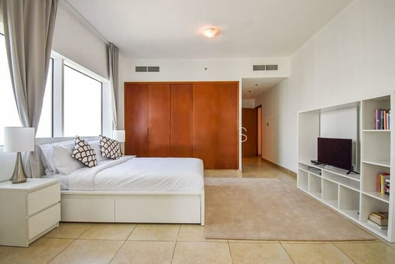 Spacious | Bright | Storage Room | Chiller Free, picture 7