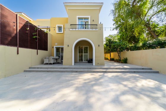 Fully Upgraded | Park Backing | Vacant now, picture 18