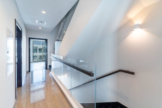 Big Layout | Just Handed Over| Single Row, picture 7
