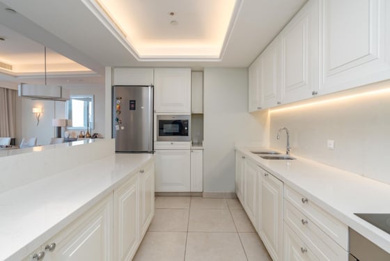 Prestigious Building | Spacious | High floor, picture 7