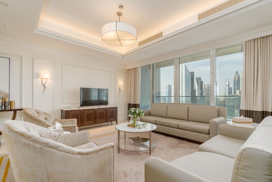 Prestigious Building | Spacious | High floor, picture 1
