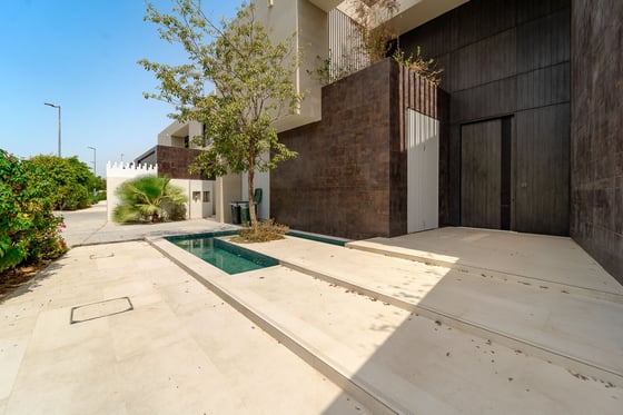 Luxury Villa | Massive Plot | Exquisite Finishing, picture 40