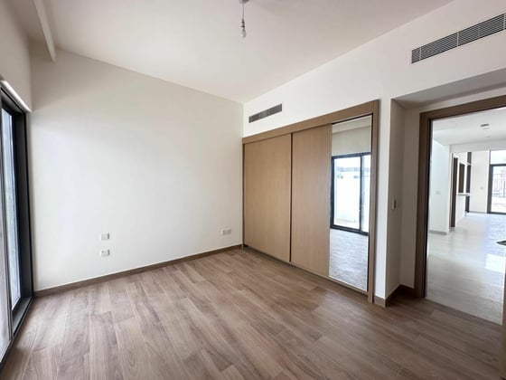 Exclusive  |  Near Pool and Park  |  Vastu, picture 9