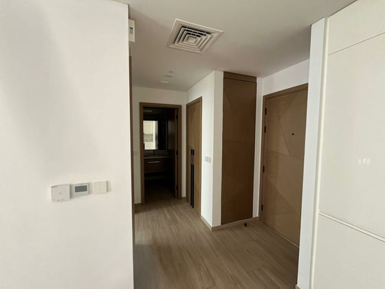 Vacant | High Floor Unit | Open View...., picture 8