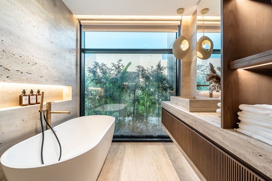 Elegant Living | Full Atlantis View | Brand New, picture 18