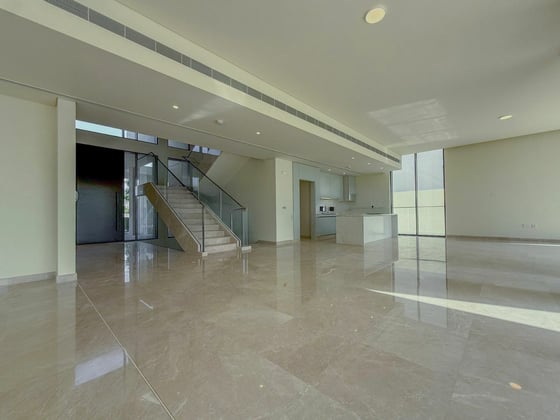 Luxury Villa | Rooftop Terrace | Panoramic Views, picture 6