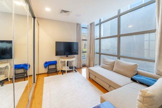 Upgraded Corner Townhouse with Rooftop Terrace, picture 9