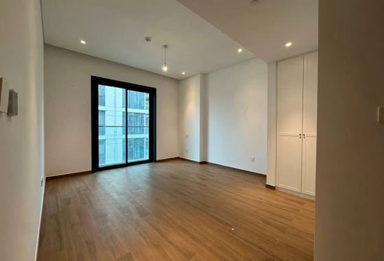 Brand New | Modern Unit with Premium Finishes, picture 6