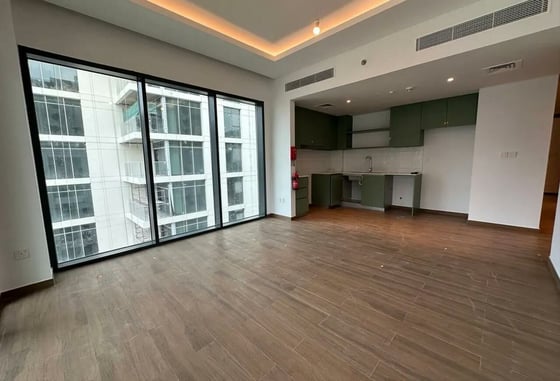 Brand New | Modern Unit with Premium Finishes, picture 2